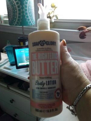 Soap & Glory The Righteous Butter Moisturizing Body Butter