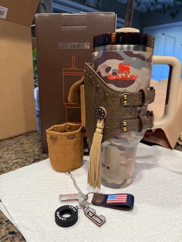 Gourde Isotherme The Post Malone & Stanley Avec Pochette Quencher® Et Ceinture