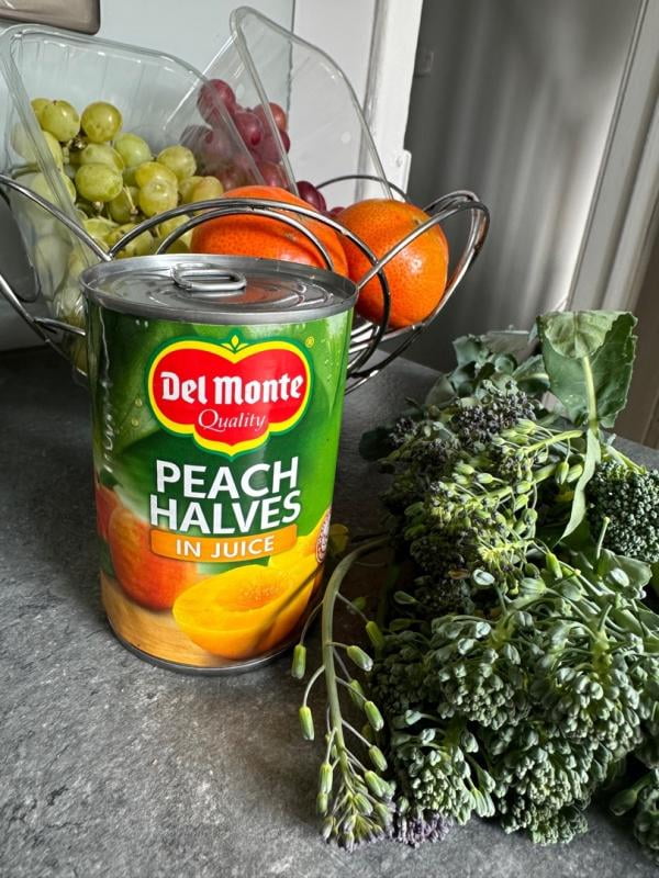 Del Monte Sliced Yellow Cling Peach Halves in Heavy Syrup, Canned