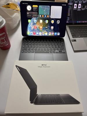 Magic Keyboard for iPad Pro 11-inch (M4) - Backlit, USB-C