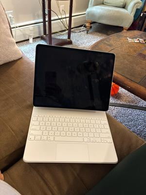 Apple, Magic Keyboard, 13-inch, White, with Case and Trackpad