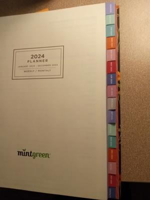 Mintgreen Monthly/Weekly Planner, 9
