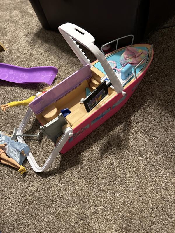 Barbie Mini BarbieLand HYF41 Ensemble de poupée et véhicule jouet d'environ 4 cm et bateau de rêve avec changement de couleur, toboggan et piscine amovibles Barbie Mini BarbieLand HYF41 Ensemble de poupée et véhicule jouet d'environ 4 cm et bateau de rêve avec changement de couleur, toboggan et piscine amovibles