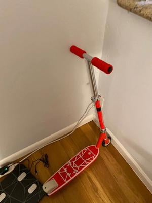 Customer reviews for Swagtron SK1 Kick Start Kids Electric Scooter 143 lb Weight Limit Durable Steel Frame 6.5 Mph ASTM F2641 Walmart
