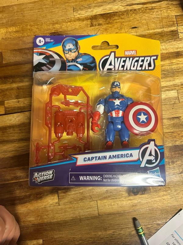 Captain America - Falcon Deluxe Actiefiguur