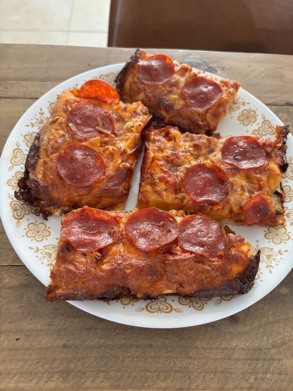 Customer reviews for Detroit-Style Deep Dish Double Pepperoni