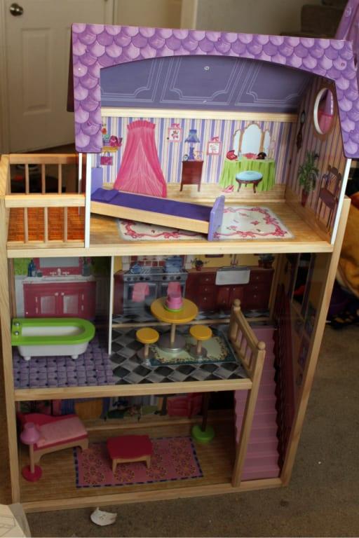dc dollhouse kayla