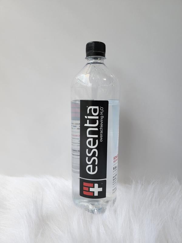 Essentia 9.5 pH w-a-t-e-r 20 Oz Plastic Bottles - Pack of 24