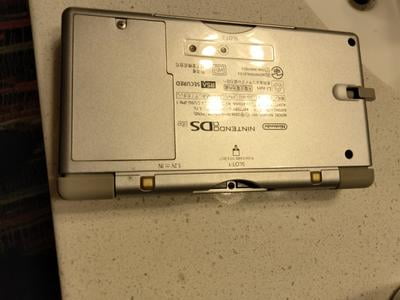 Nintendo DS Lite Metallic Silver - Walmart.ca