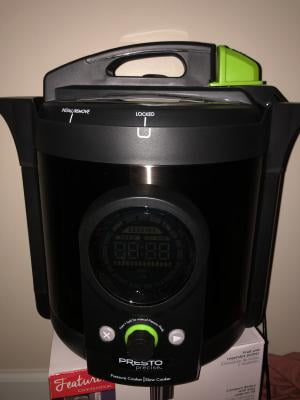Presto Electric 6-Quart Pressure Cooker Plus - 8908006
