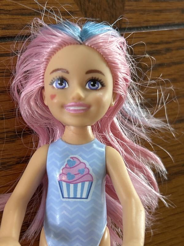 Barbie Pop Reveal Chelsea – Série Treat – 5 Surprises, Poupée Parfumée, Animal Pop-It, Changement De Couleur – Dès 3 Ans
