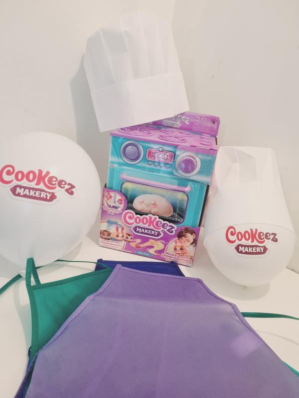 Cookeez Makery, Cinnamon Treatz Pink Oven, Interactive Plush, Ages