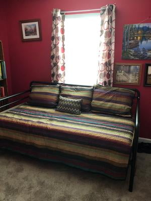 Better homes & gardens anniston twin outlet metal daybed
