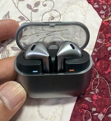 Samsung Galaxy Buds 3, AI True Wireless Bluetooth Earbuds, Noise