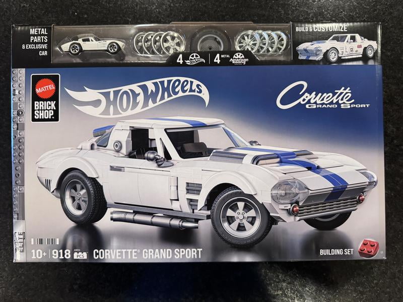 Mattel Brick Shop Hot Wheels Corvette Grand Sport Building Toy Kit