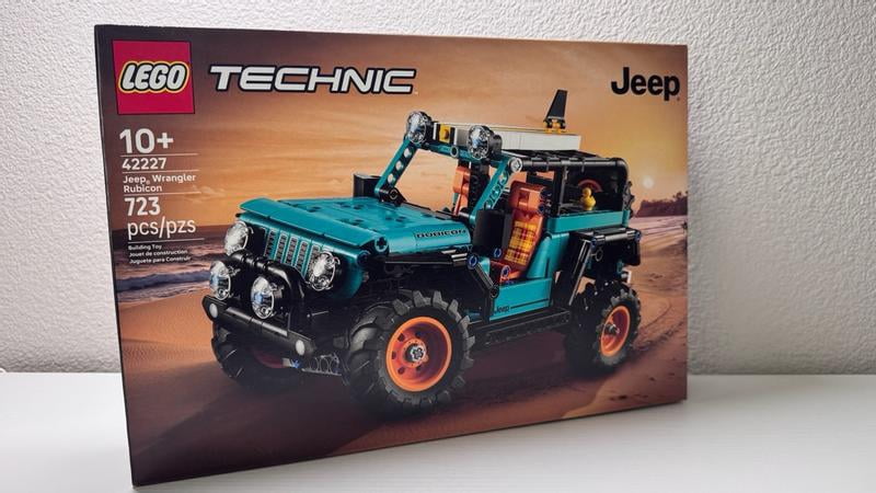 LEGO Technic Jeep Wrangler Rubicon SUV Model Car Kit 42227
