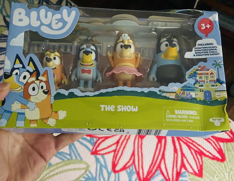 Bluey Family 4-Pack Beach Day Playset Figurines with Mom and