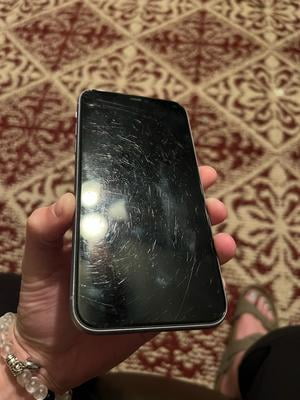 Pre-Owned Apple iPhone 11 64GB Unlocked (Good) - Walmart.com