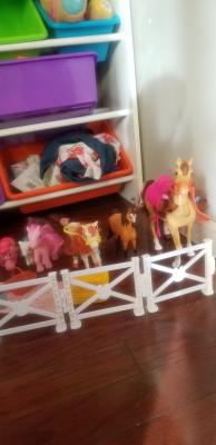 barbie hug n horses