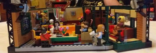 walmart central perk lego