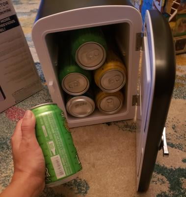 mini 9 can fridge