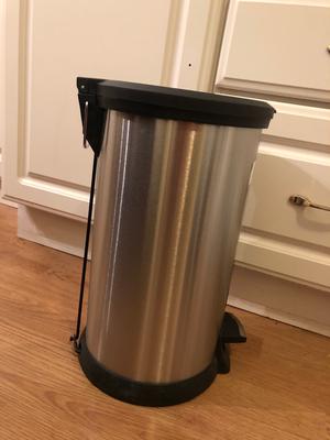 Mainstays Stainless Steel Trash Can 3.1 Gallon Round Step Bathroom