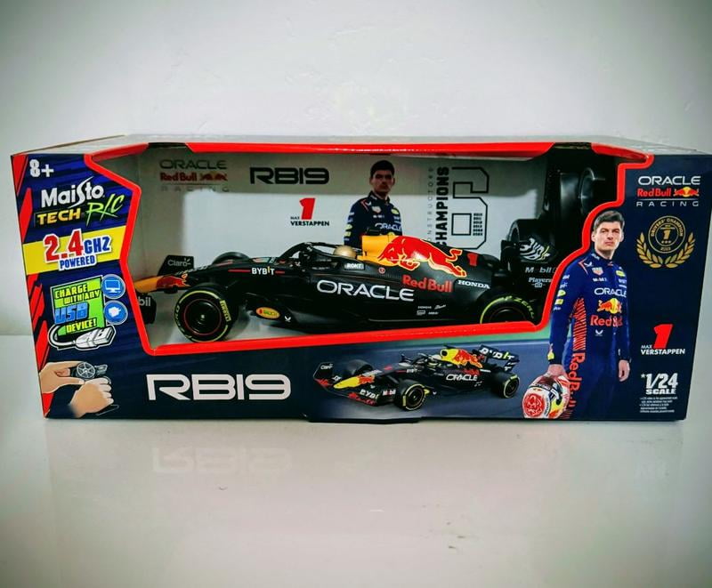 Red Bull Racing 6台セット RED BULL F1 RC Car - Higher Speed - Rechargeable - 2.4GHz