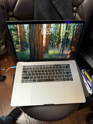 Restored Apple MacBook Pro 15.4