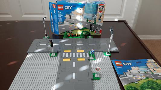 LEGO City Road Plates Building Toy Set, 60304 with Traffic Lights, Trees &  Glow in the Dark Bricks, Gifts for 5 Plus Year Old Kids, Boys & Girls 