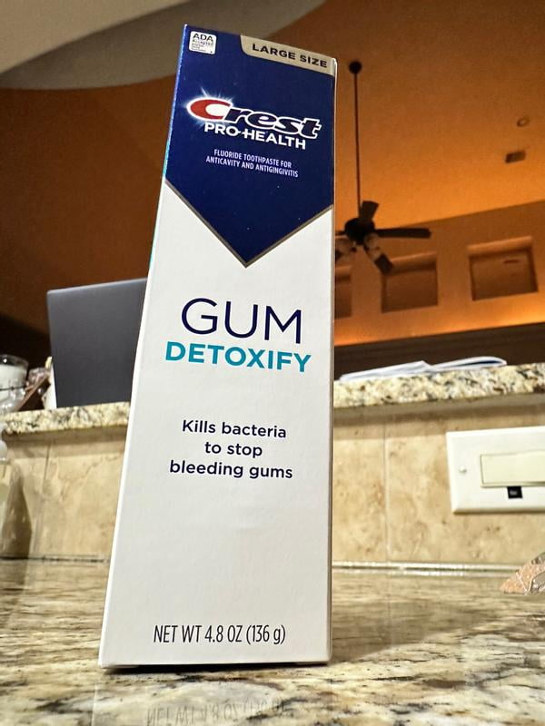 Crest Pro-Health Gum Detoxify Toothpaste, Deep Clean, 3.7 oz
