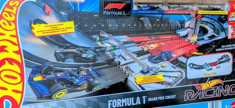 Hot Wheels Race Formula 1 Grand Prix Circuit Track Set with 3 1:64