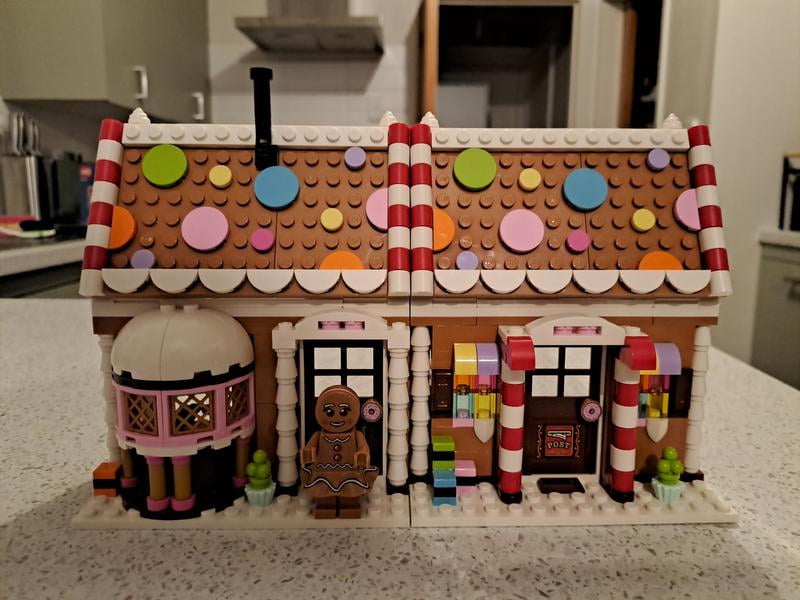 LEGO Iconic Festive Gingerbread House 40809 - Walmart.com
