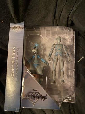 Kingdom Hearts Goofy Tron Figure Diamond Select Toys - Collection