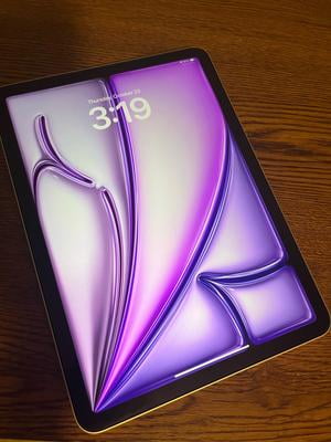 2025 Apple 11-inch iPad Air M3, Built for Apple Intelligence, Wi