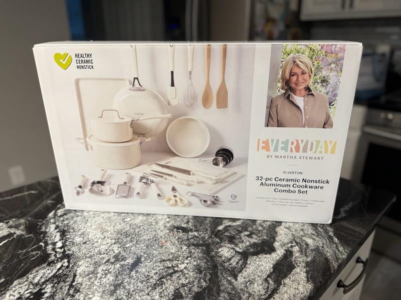 Customer reviews for Martha Stewart Everyday Elverton 32-Piece Non