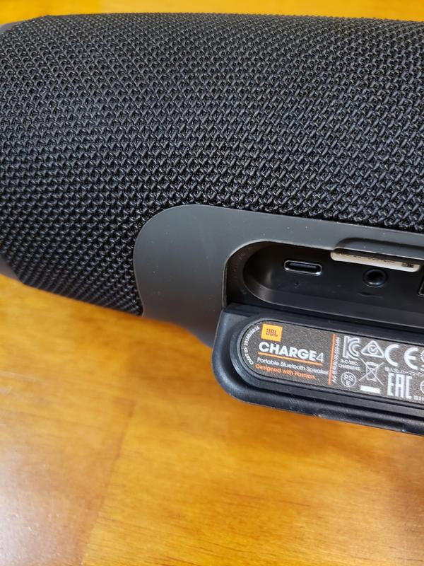 JBL Charge portable Bluetooth speaker review: Jolt of sound with a dash of  power - CNET
