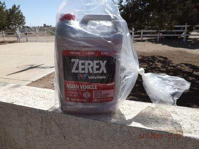 Valvoline Zerex Toyota Asian Vehicle Red 50/50 Pre-Mixed