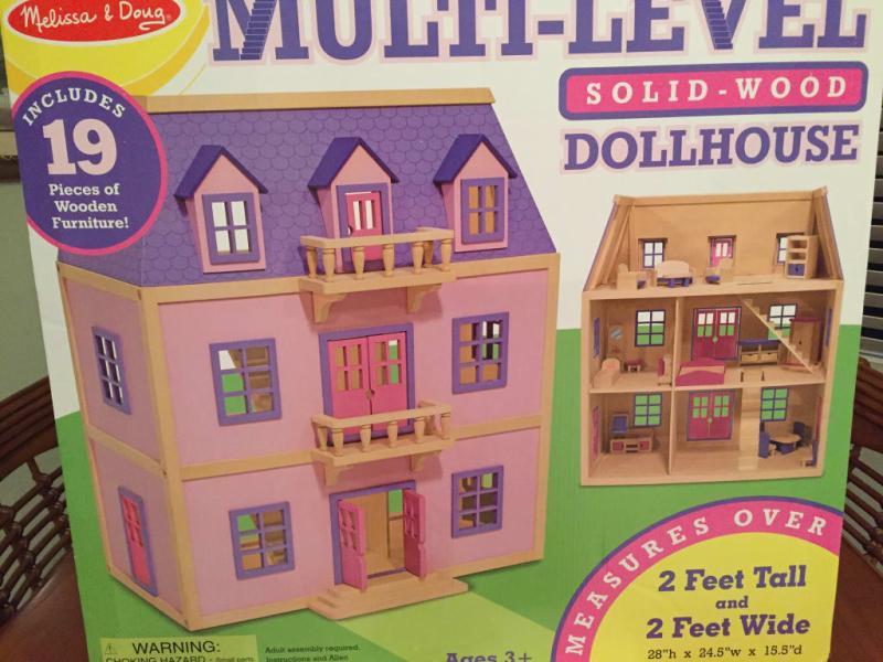 Multi-Level Dollhouse- Melissa and Doug