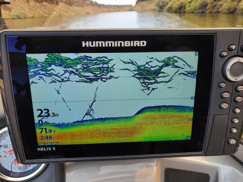 Humminbird 410860-1 Helix 9 Chirp Mega SI+ GPS G3N Fishfinder with 