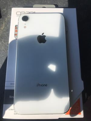 Pre-Owned Apple iPhone XR - Carrier Unlocked - 64 GB WHITE (Good