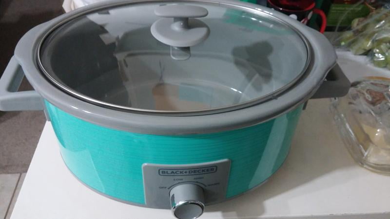 BLACK+DECKER 7 Quart Dial Control Slow Cooker with Built in Lid