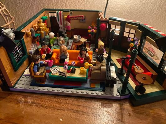 lego friends central perk walmart