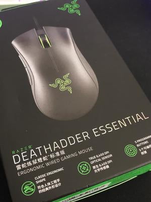 Razer RZ01-03210100-R3U1 DeathAdder V2 Wired Optical Gaming