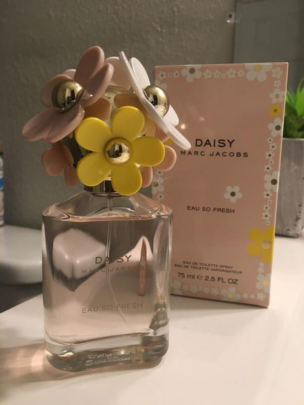 Marc Jacobs Daisy Eau So Fresh Perfume Women's Gift Set: 4.2 EDT