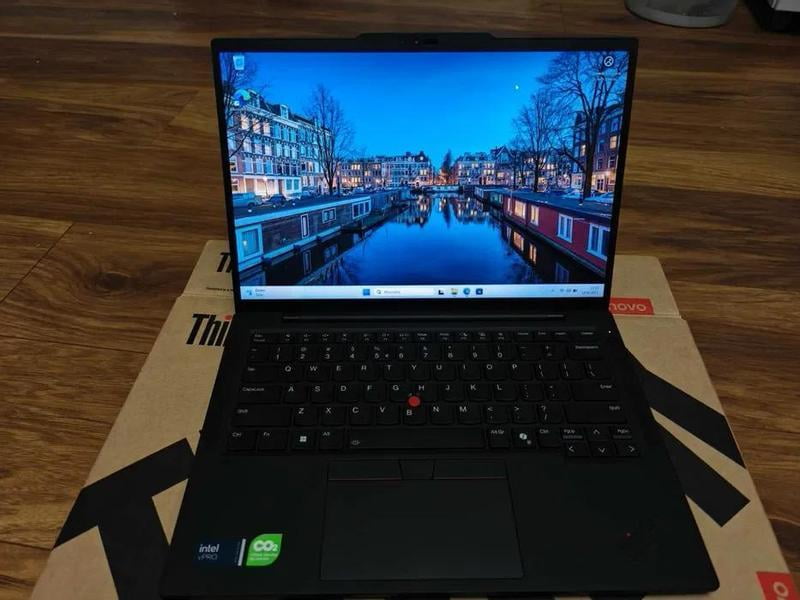 Lenovo ThinkPad T14s Gen 5 14.0
