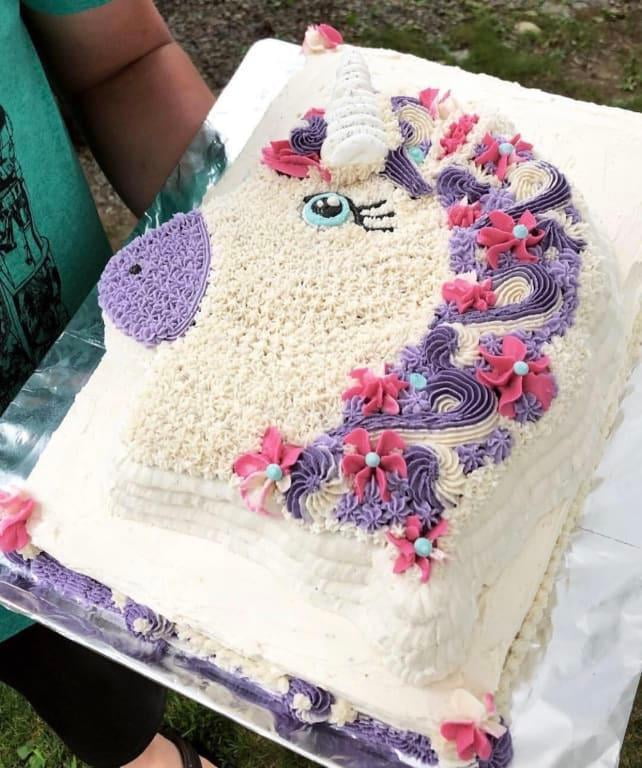 Wilton Aluminum Horse Cake Pan, 3D Birthday Baking Pan for Kids