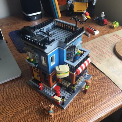 lego creator deli