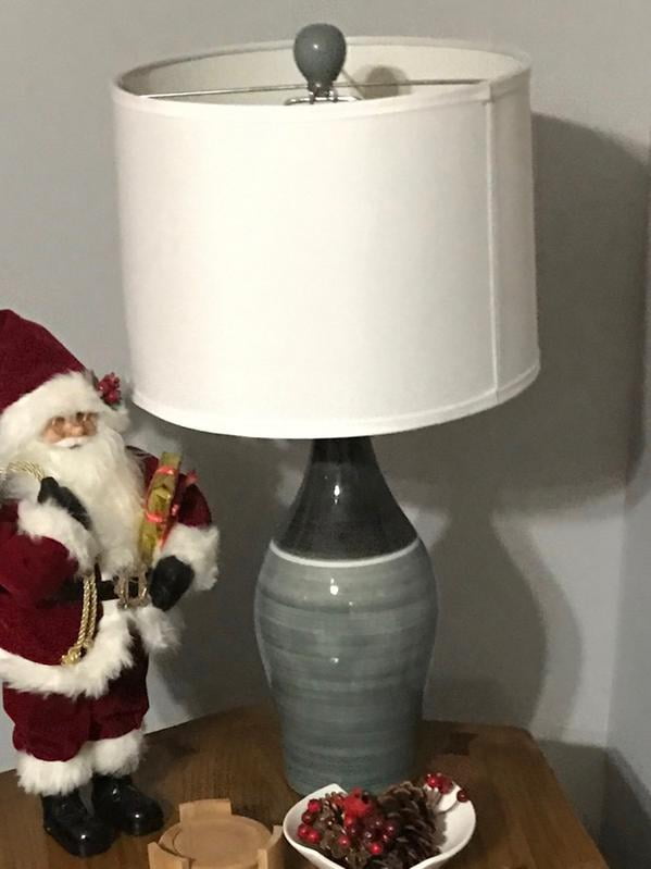 niobe table lamp