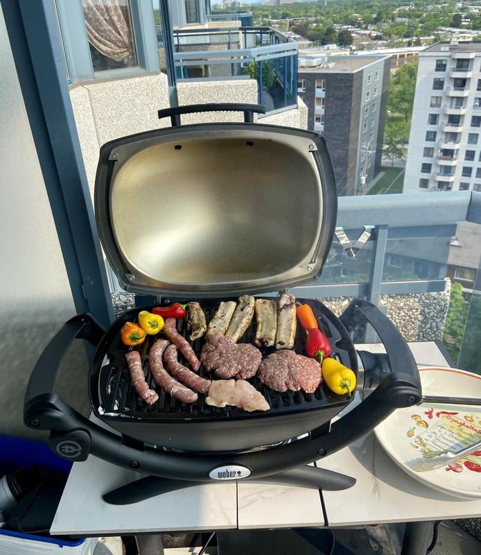 Weber BBQ Tabletop Q 1400 Portable 1560 Watt Electric Grill