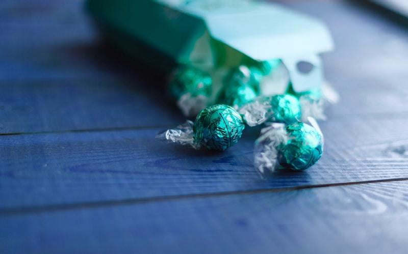 Customer reviews for Lindt Lindor Coconut Milk Chocolate Candy